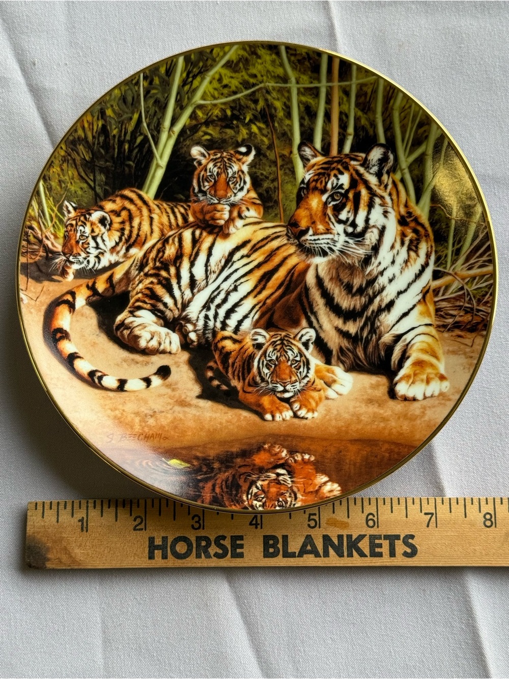 Decorative Collector Plate with Tiger Family Artwork - 22k Gold Trim